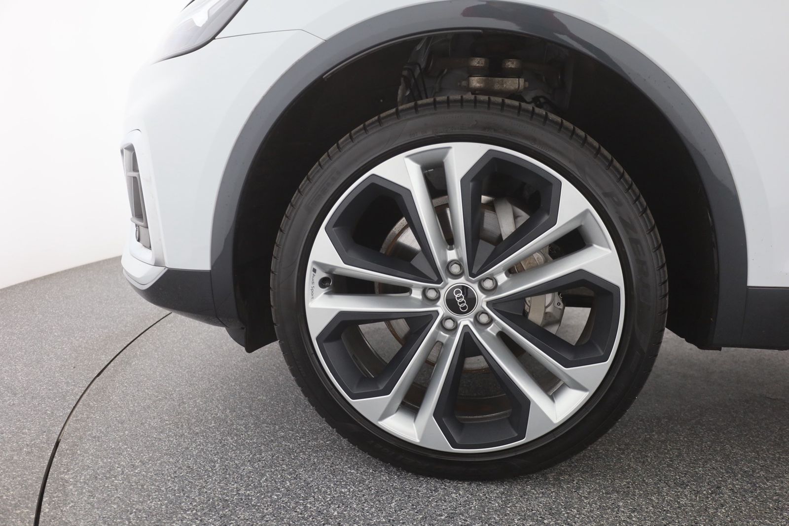 Audi Q5 Sportback S-Line 45 TFSI quattro s-tronic - Samsaru's Car Outlet