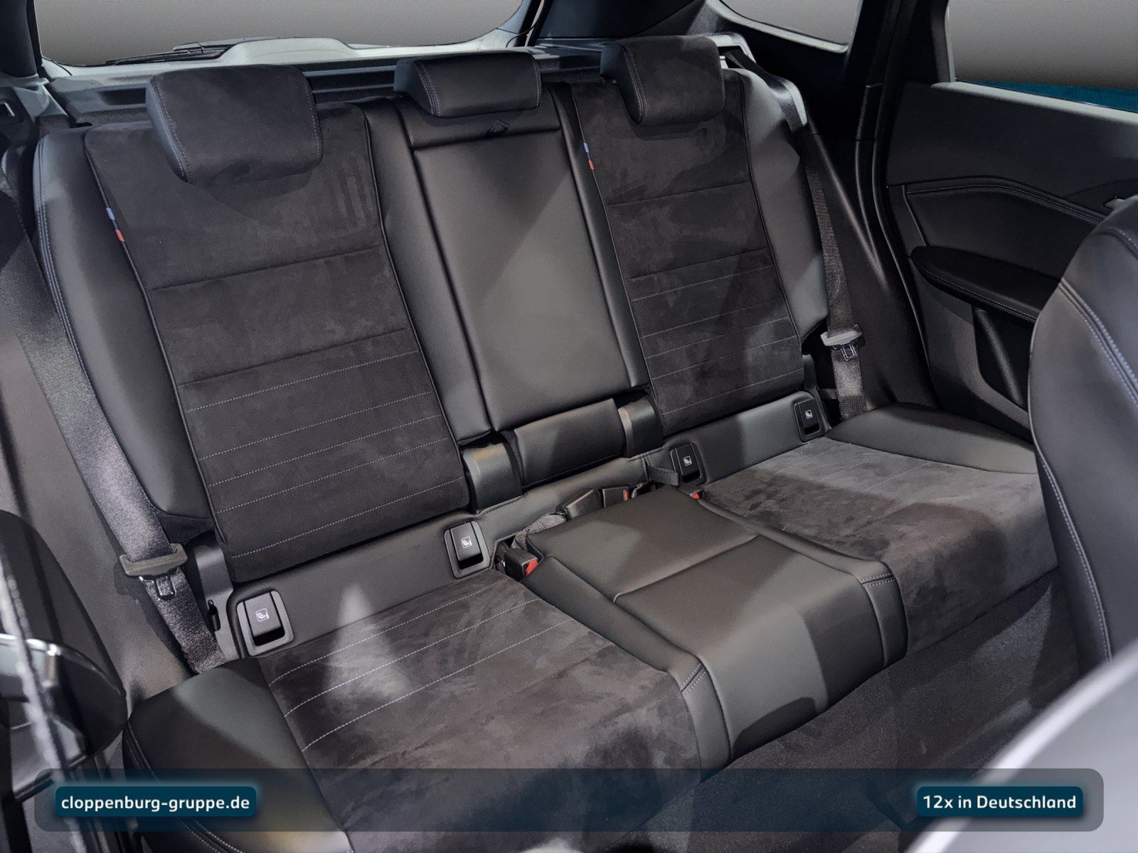 BMW iX1 xDrive30 Head-Up+AHK+StHz+StKlima+Navi+ACC