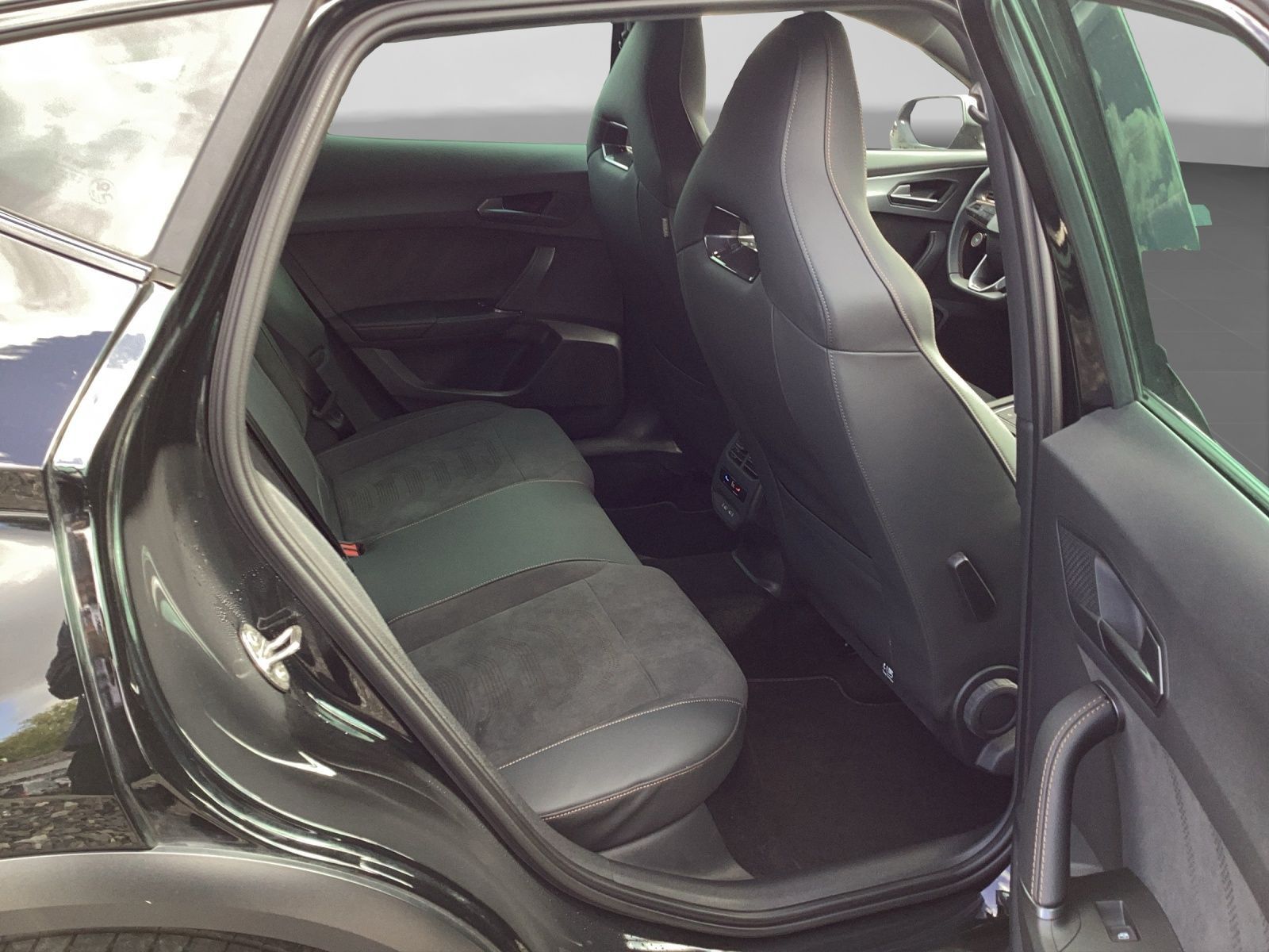 Cupra Formentor 1.4 eHybrid VZ TRIBE EDITION MATRIX AH