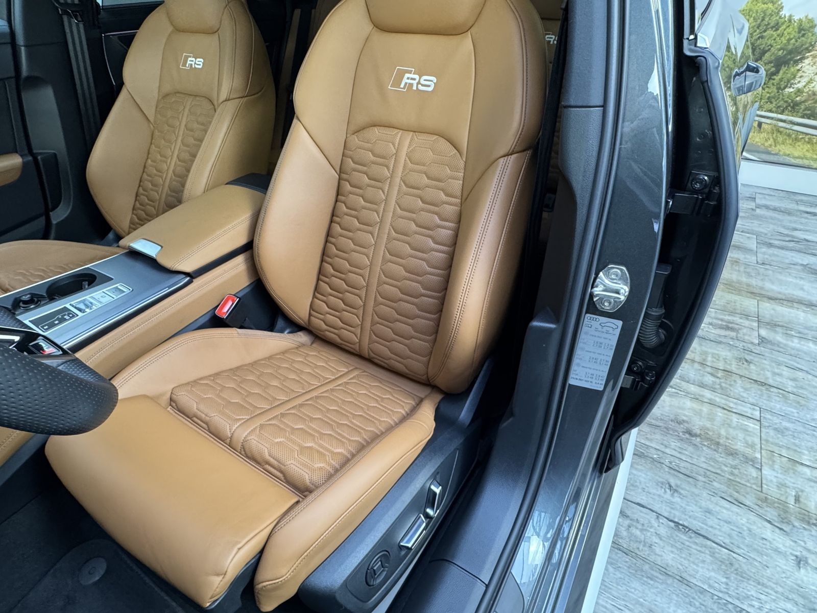 Audi RS6 HeadUP MatrixLED Pano B&O 360° ACC Sitzlüft.