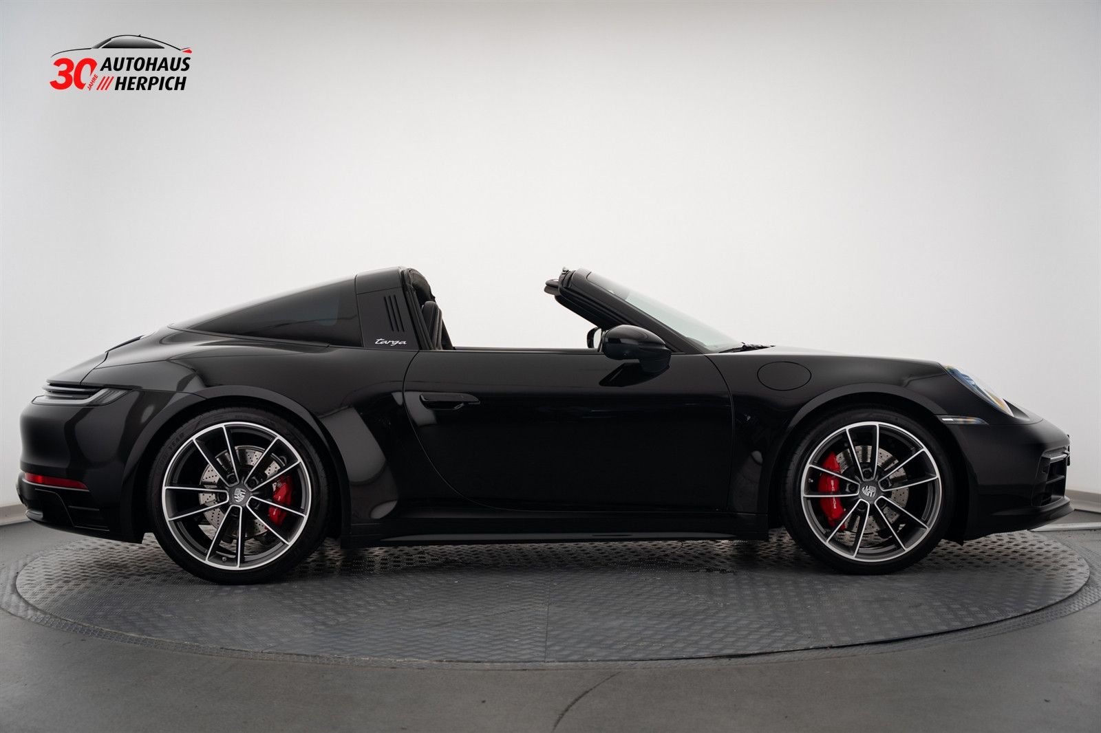 Porsche 992 .1 Targa 4S SportDesign Lift Matrix HAL Inno