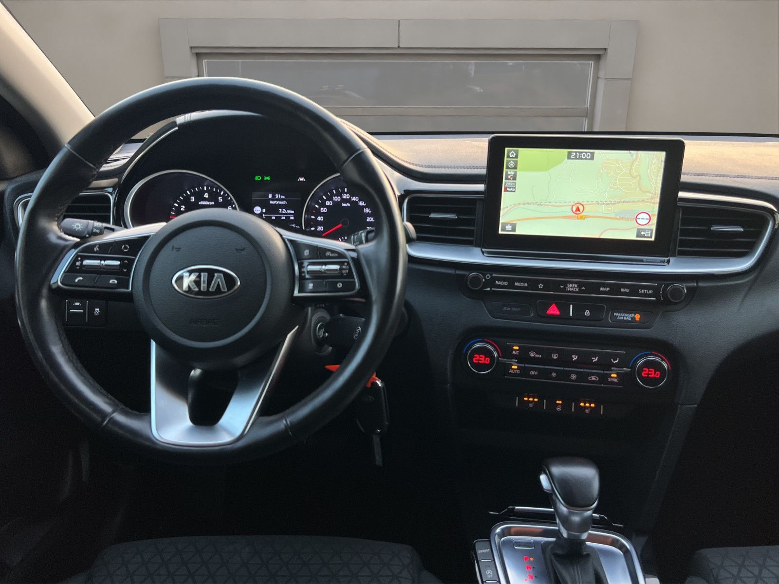 Kia Ceed 1.4 DCT - Samsaru's Car Outlet