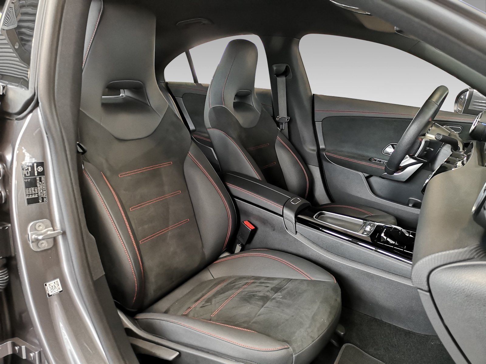 Mercedes-Benz CLA 200 Coupé AMG ADVANCED PLUS - Samsaru's Car Outlet