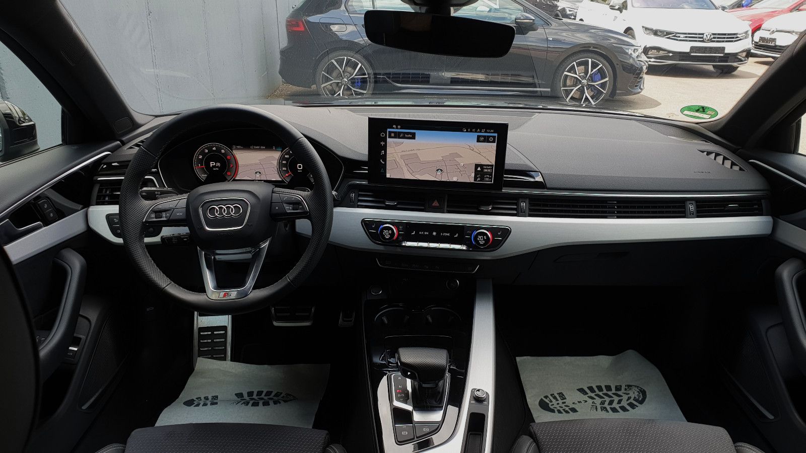 Audi A4 Avant 40 TFSI S tronic S Line - Samsaru's Car Outlet