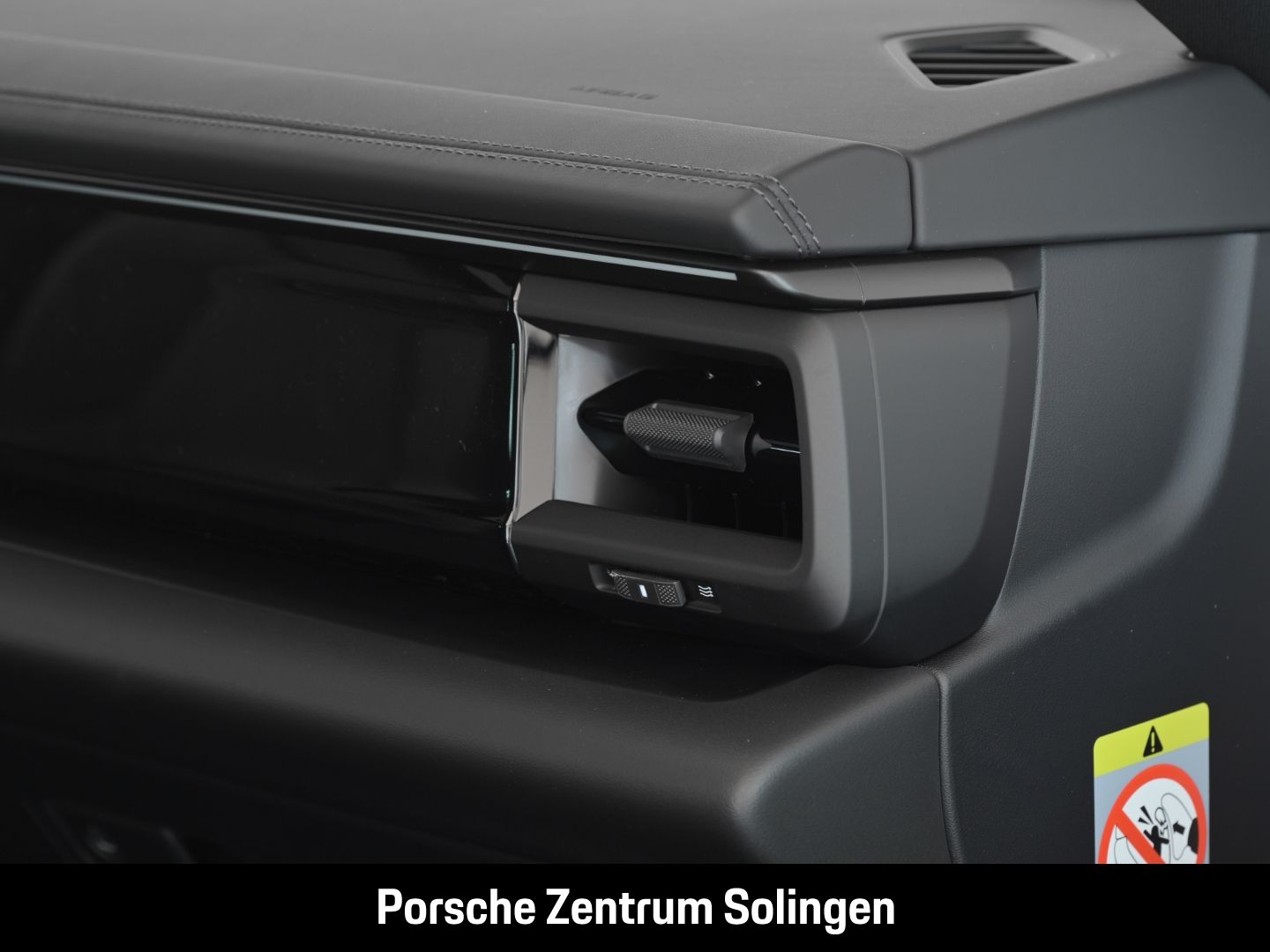 Porsche Macan 4S - Samsaru's Car Outlet
