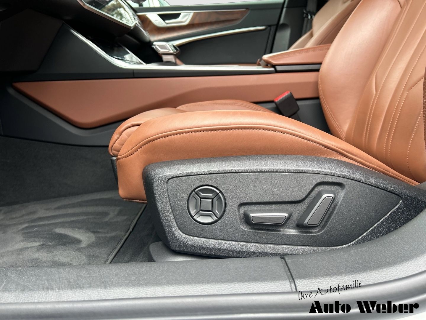 Audi A6 Avant 55TFSI S-Line - Samsaru's Car Outlet