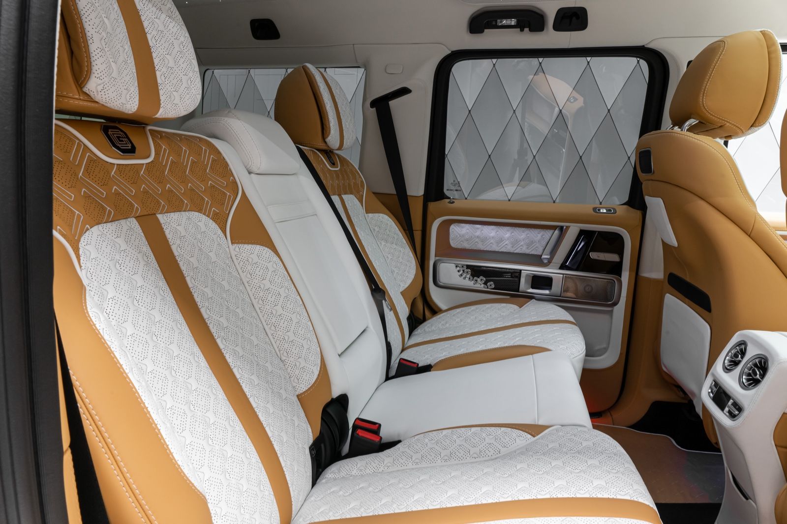 Mercedes-Benz GCD 820 - Samsaru's Car Outlet