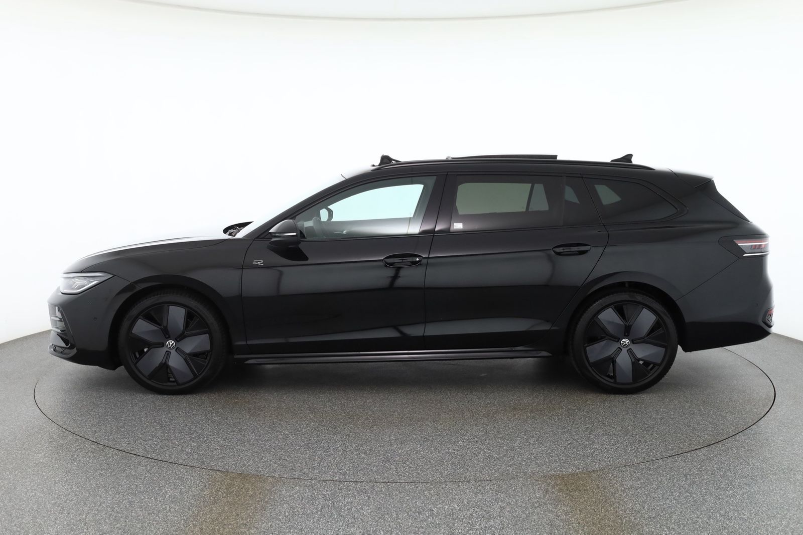 Volkswagen Passat Variant R-Line 2.0 TSI DSG Matrix Pano AH