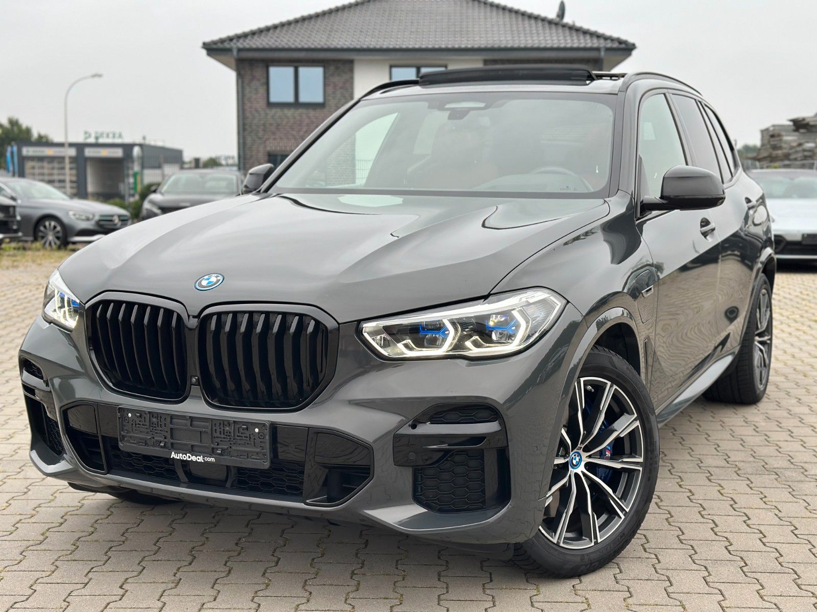 BMW X5 M-Sport xDrive45e Integral Vollausstattung!