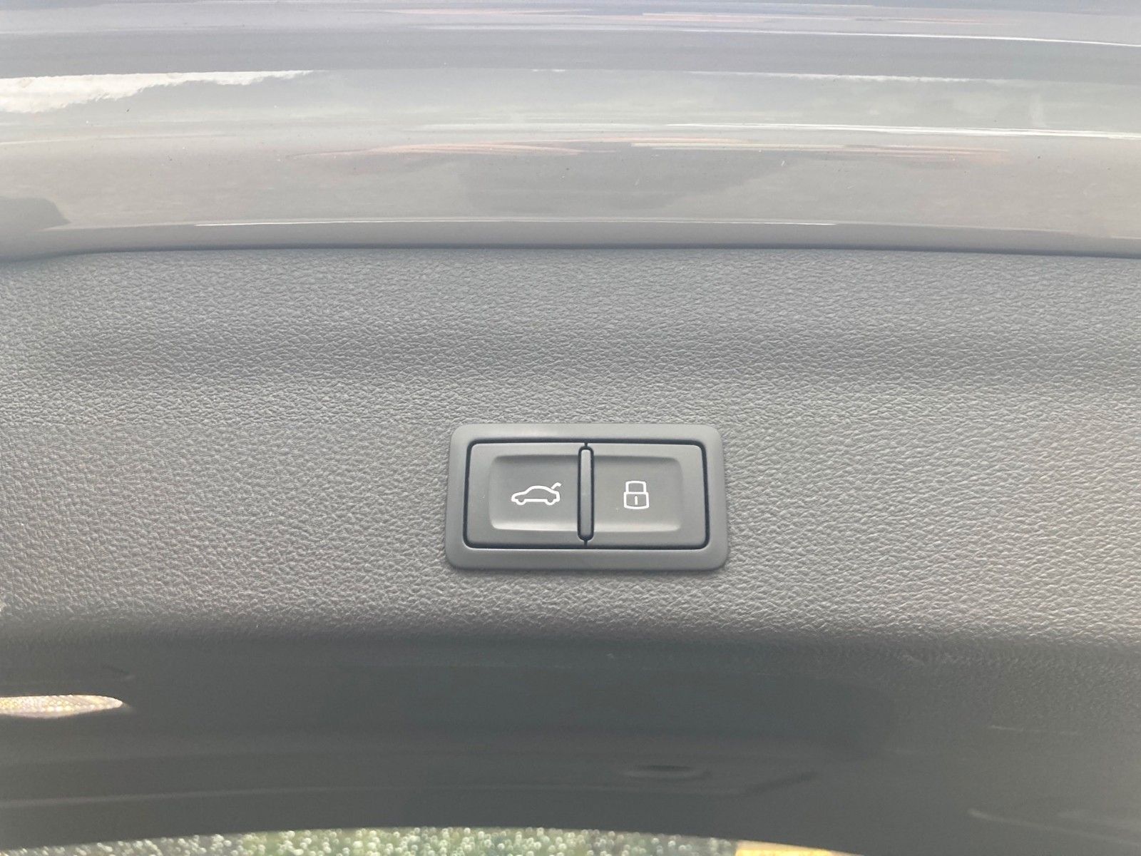 Audi RS6 quattro perf. 5J.Gar./HuD/KeramiK/Schale/305