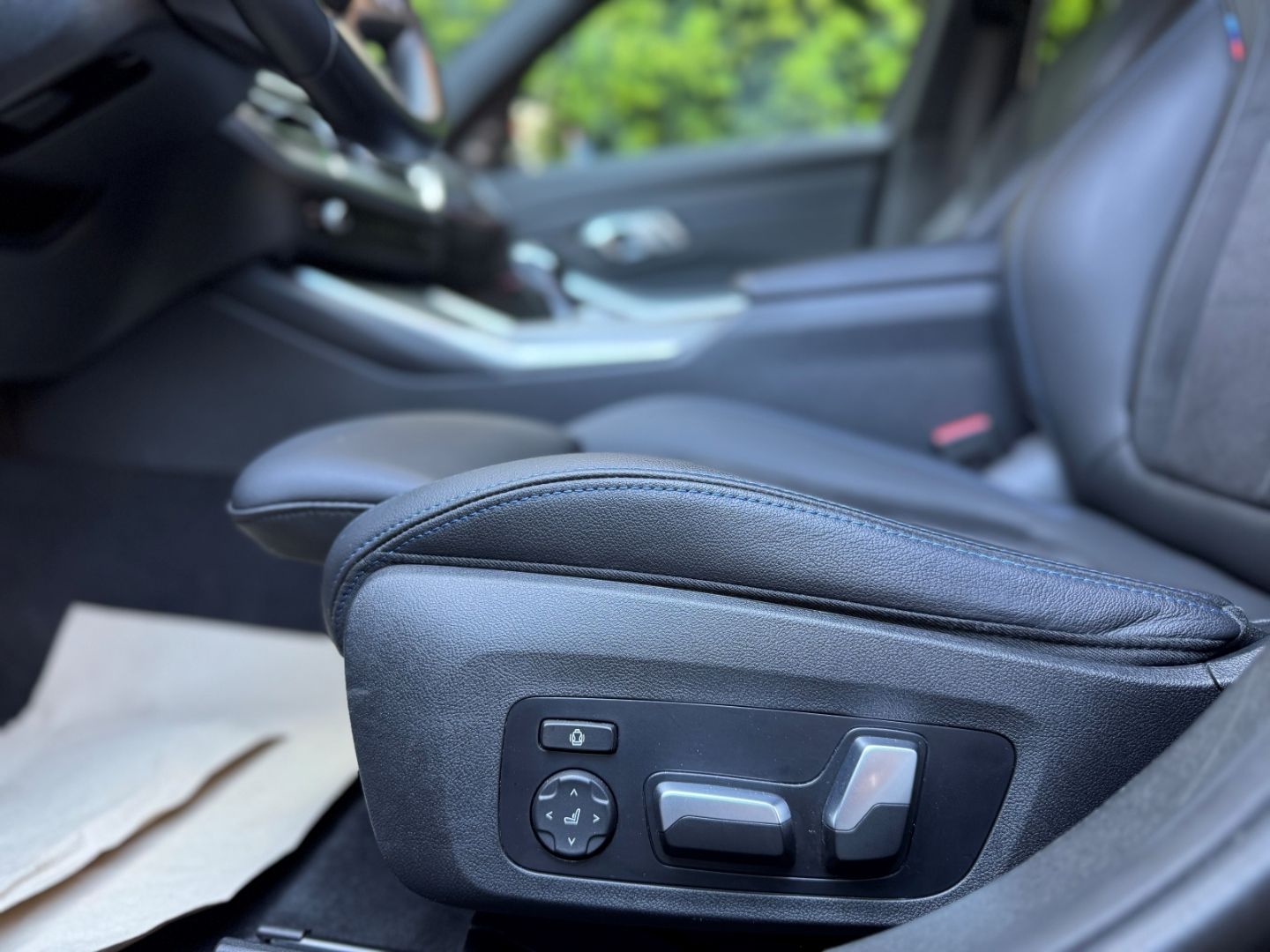 BMW 330 e Touring M SPORT - Samsaru's Car Outlet