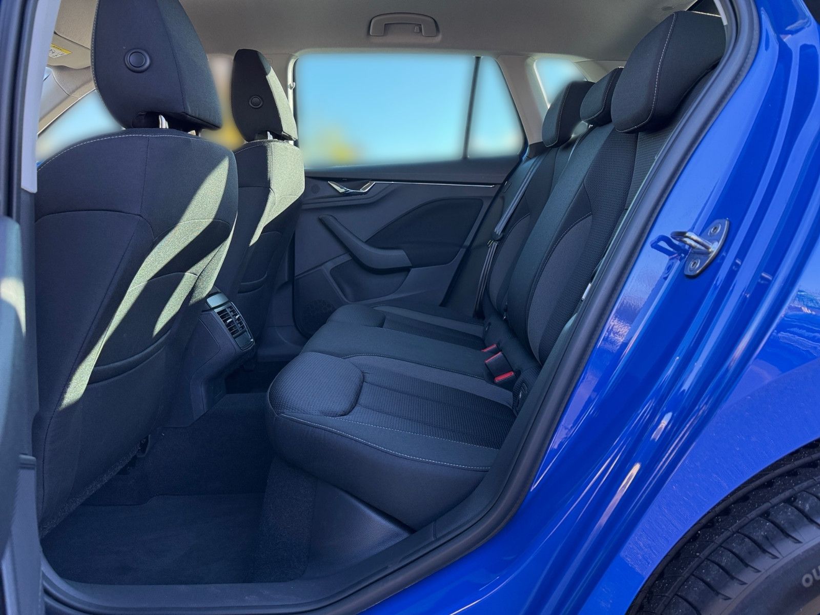 Skoda Kamiq 1.0 TSI Tour - Samsaru's Car Outlet