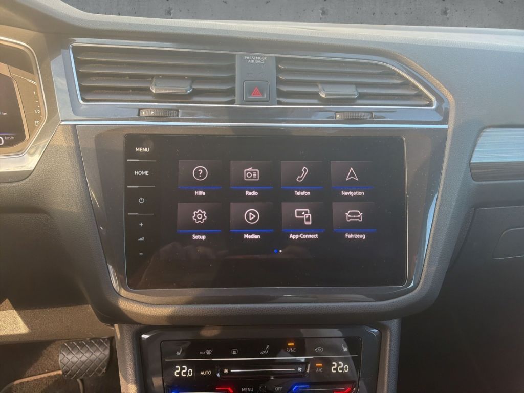 Volkswagen Tiguan Allspace 4x4 2.0 TDI DSG AHK IQ.Light SHZ