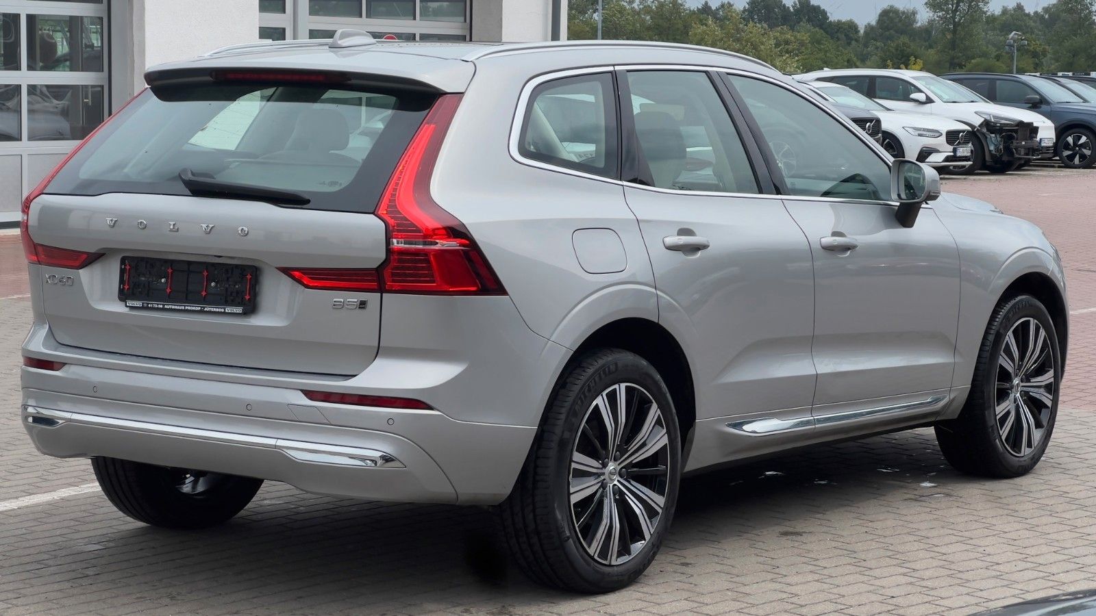 Volvo XC60 B5 D Ultimate Bright AWD*AHK*STHZG*Massage*