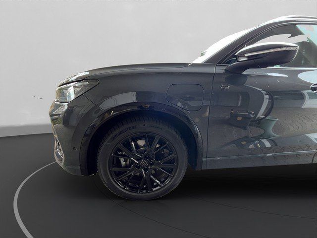 Volkswagen Tiguan 1.5 eHybrid DSG R-Line *HUD*AHK*PANO*SZH*