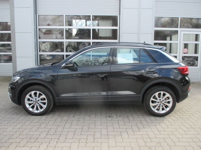 Volkswagen T-Roc 1.5 TSI DSG Life - Samsaru's Car Outlet