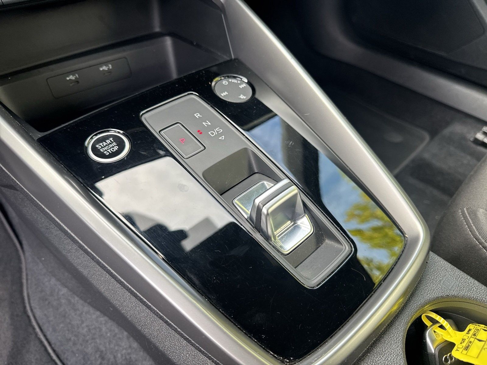 Audi A3 35 TDI advanced Lim. S tronic Navi+SHZ+R-Kam+