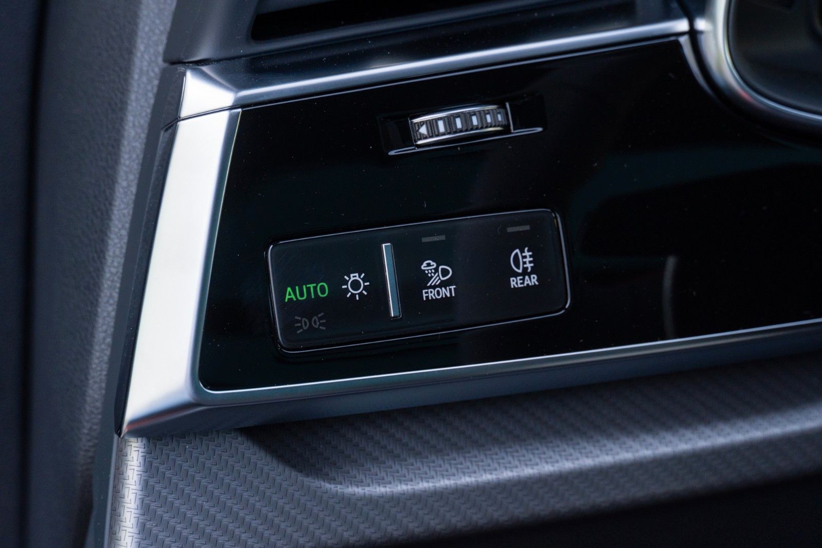 Audi RS Q8 PERR.MATRIX.KERAMIK.360.B&O.PANO.LUFTF.AHK