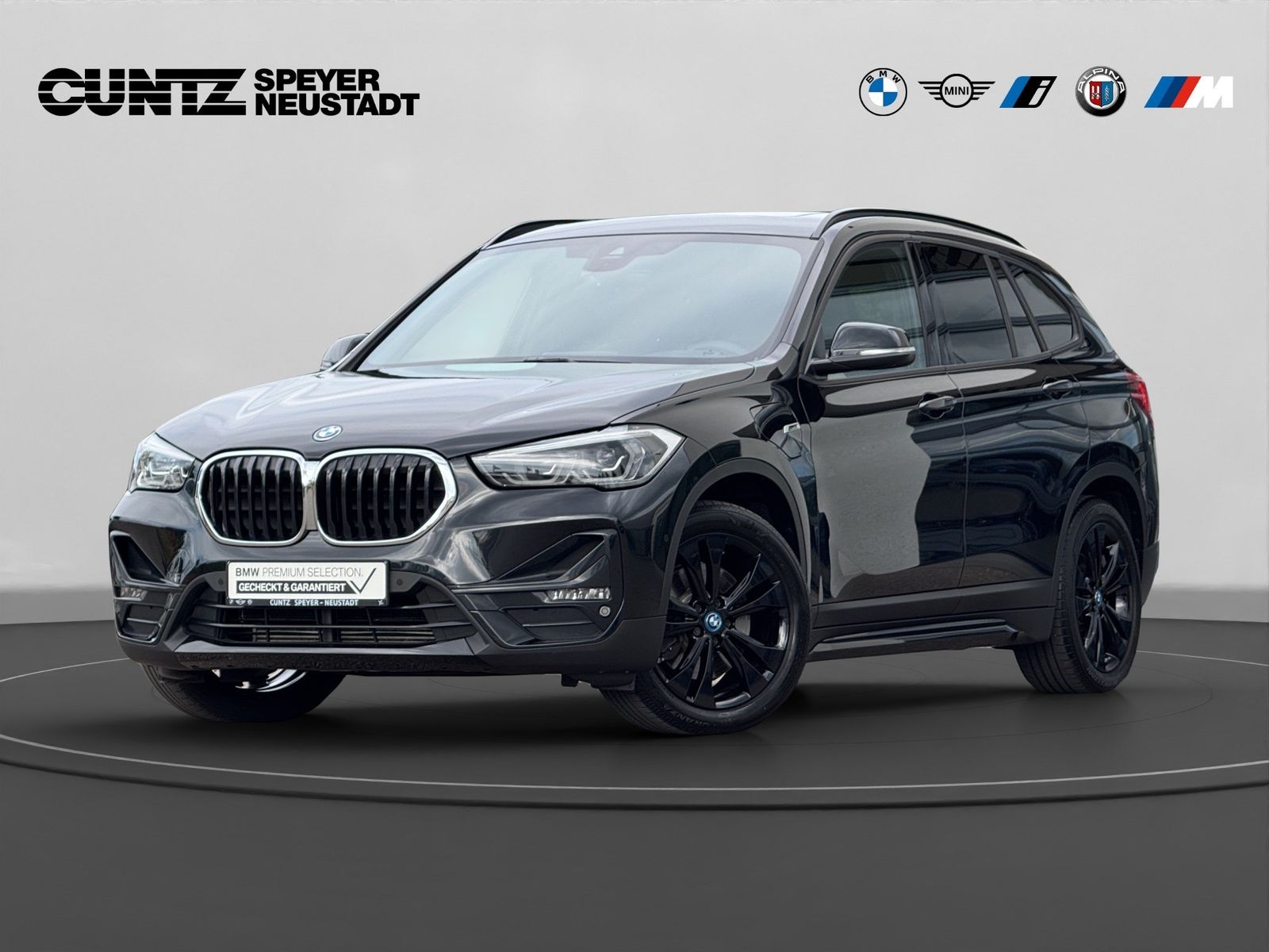 BMW X1 xDrive25e Sport Line - Samsaru's Car Outlet