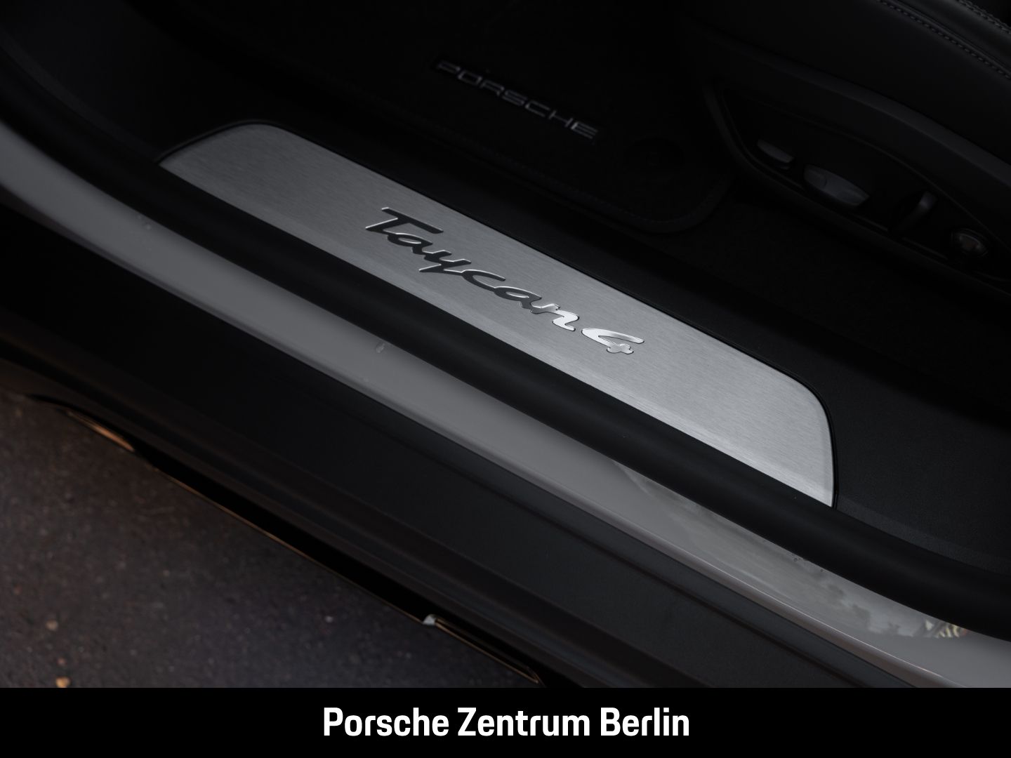 Porsche Taycan 4 Cross Turismo InnoDrive HD-Matrix LED