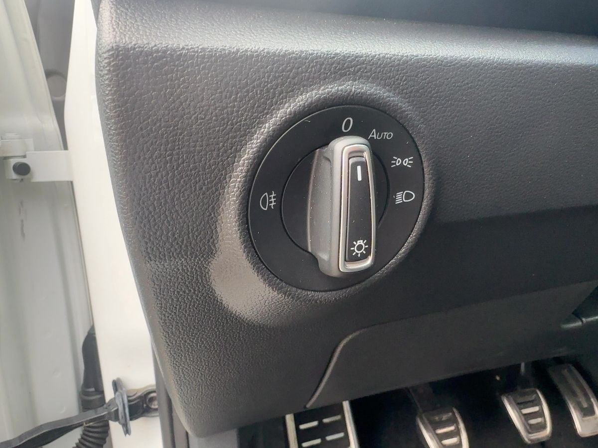 Volkswagen T-Roc 1.0 TSI Active - Samsaru's Car Outlet