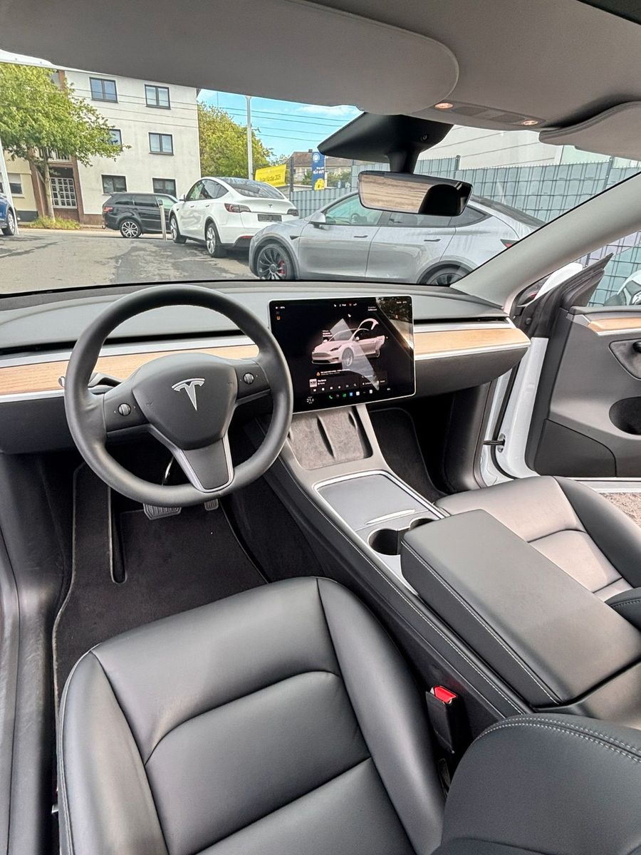 Tesla Model Y Long Range Dual AWD # AHK # MWST.