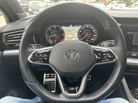 Volkswagen Touareg 3.0 TDI 4M R-LINE - Samsaru's Car Outlet
