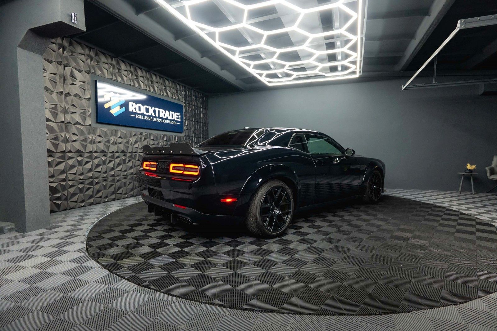 Dodge Challenger 5.7 V8 R/T SRT WIDE BODY *LED*19%*