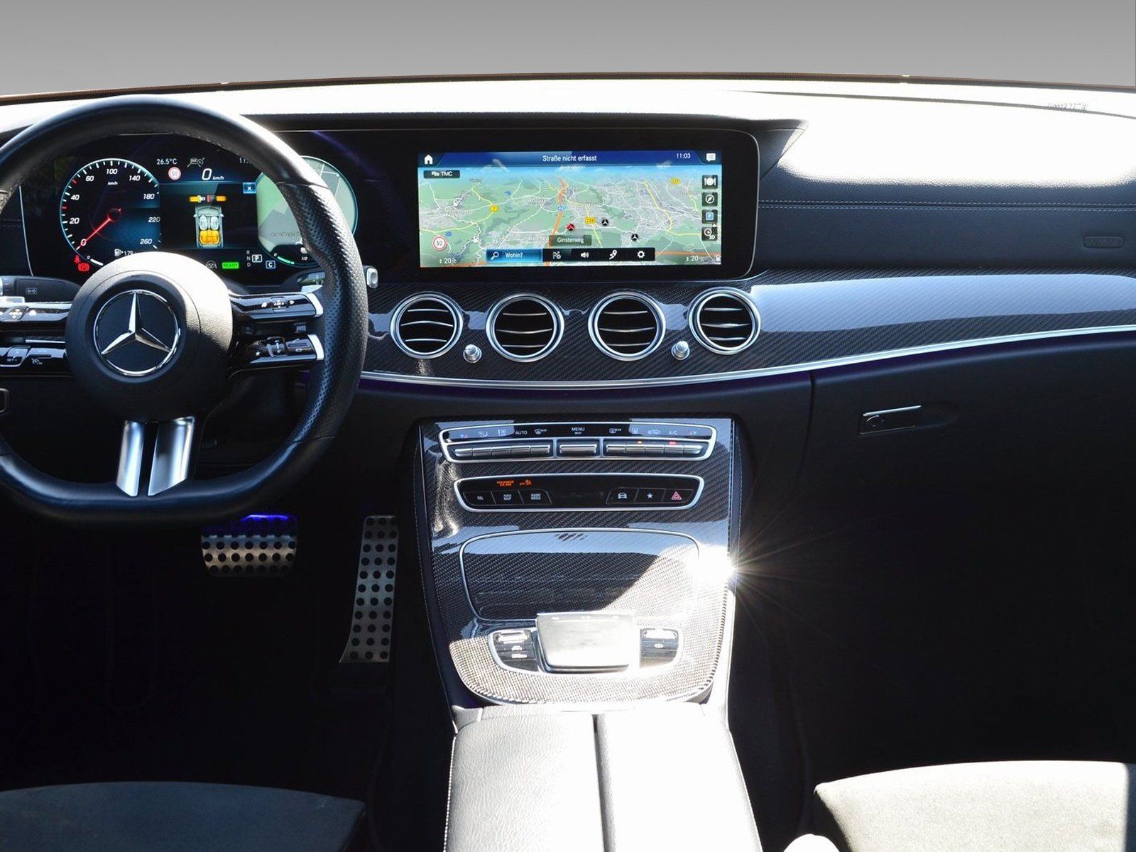 Mercedes-Benz E 300 de Lim AMG - Samsaru's Car Outlet