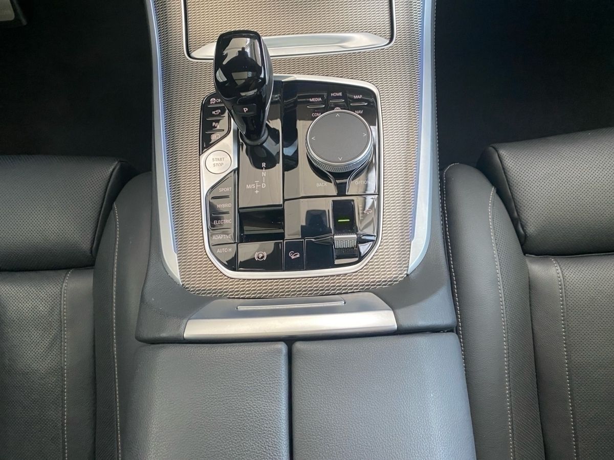 BMW X5 xDrive45e Sport HUD Laser Pano DA Prof AHK B&