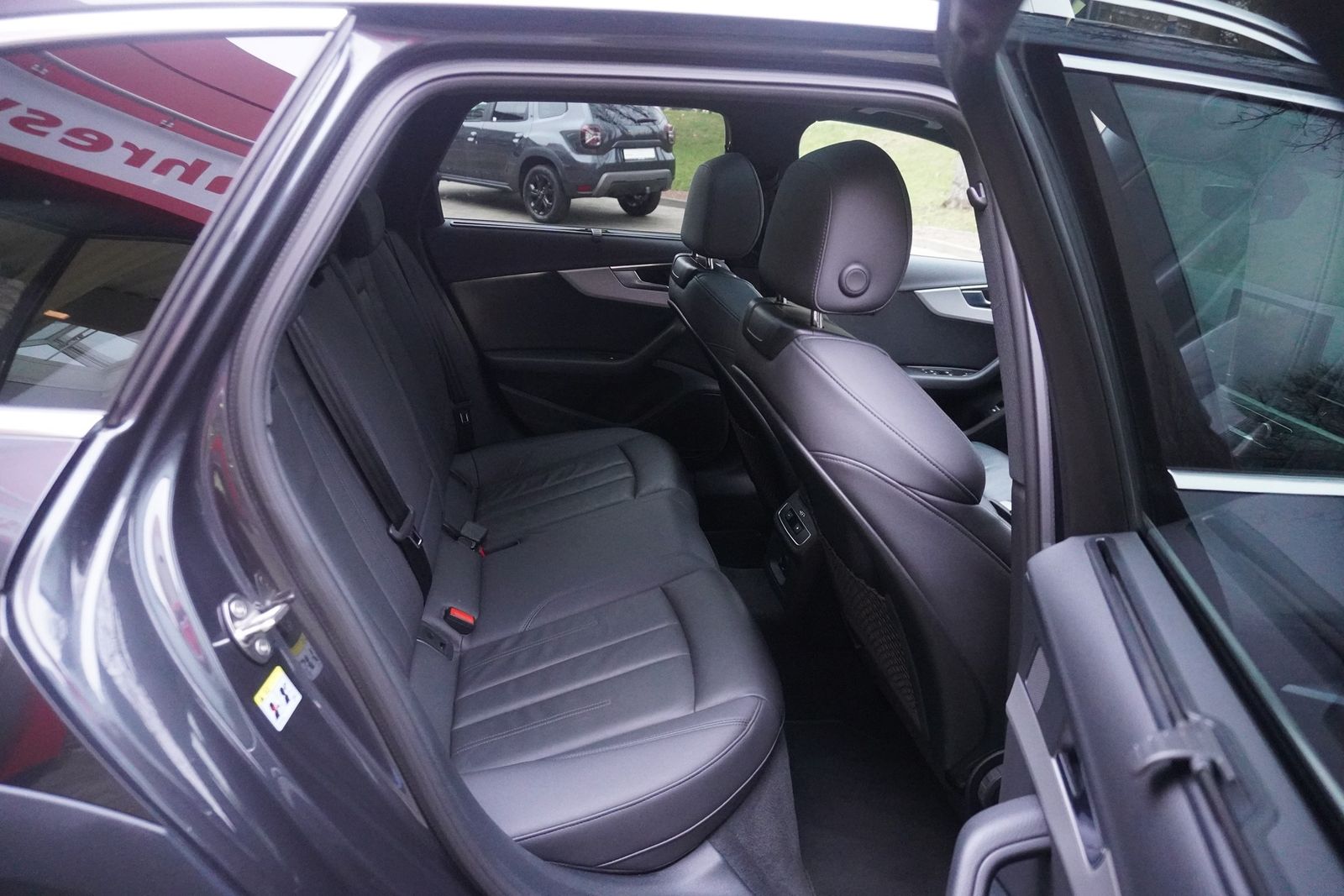 Audi A4 Allroad Avant 40 TDI Quattro Aut. LED Navi 36