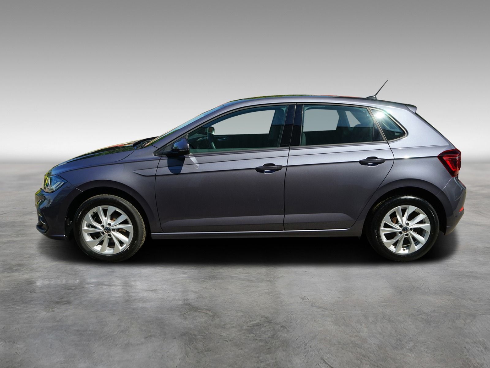 Volkswagen Polo 1.0 TSI Style - Samsaru's Car Outlet