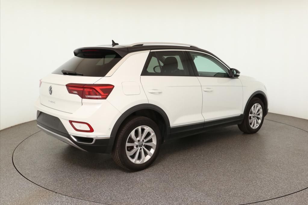 Volkswagen T-Roc Style 1.5 TSI DSG - Samsaru's Car Outlet