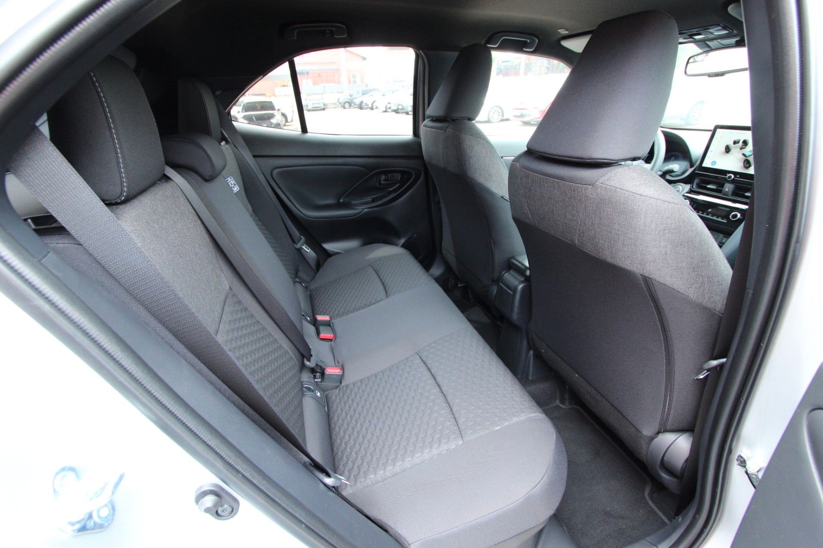 Toyota Yaris Cross Teamplayer*Safety-WinterPaket*Kamera