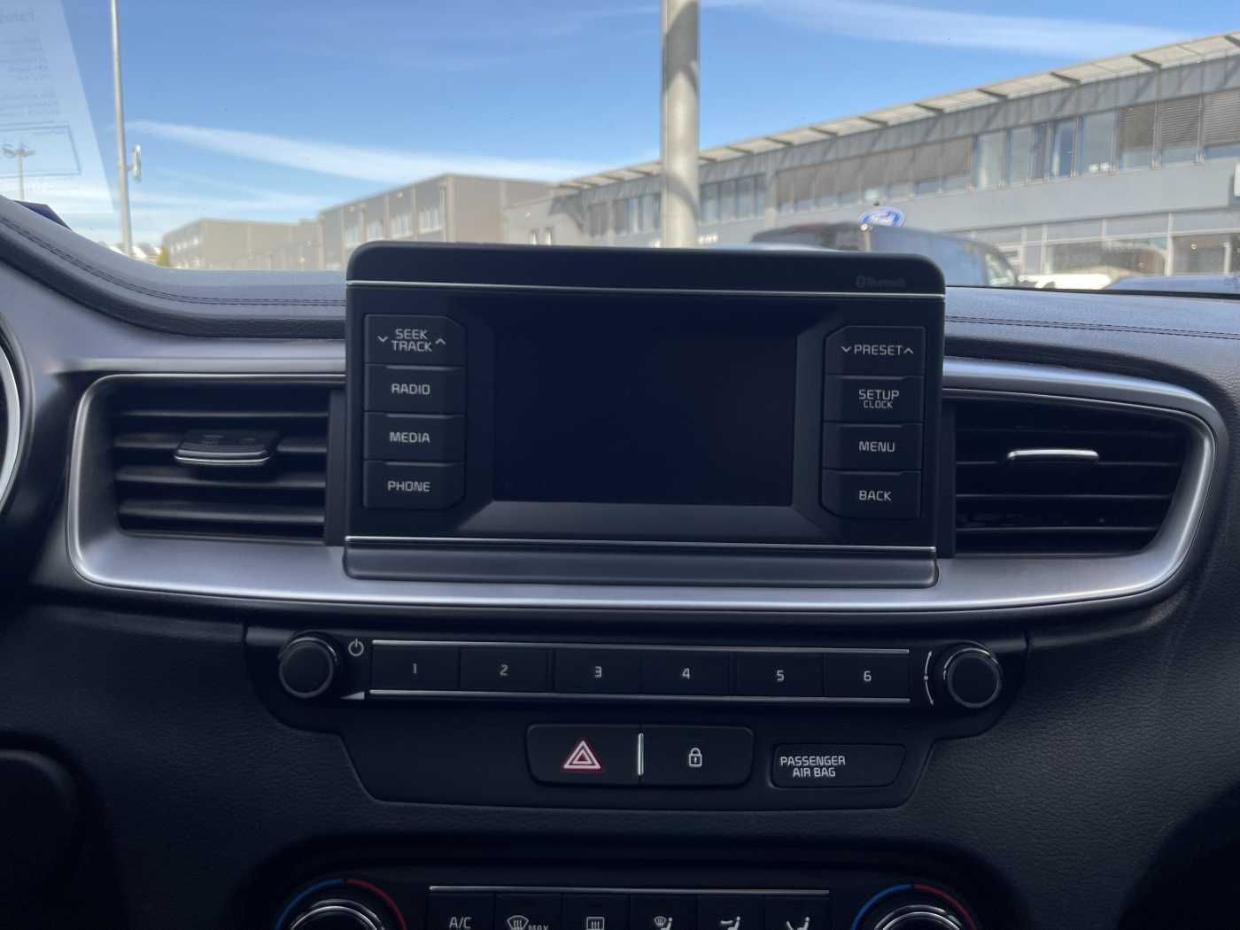 Kia Ceed 1.4 Vision - Samsaru's Car Outlet