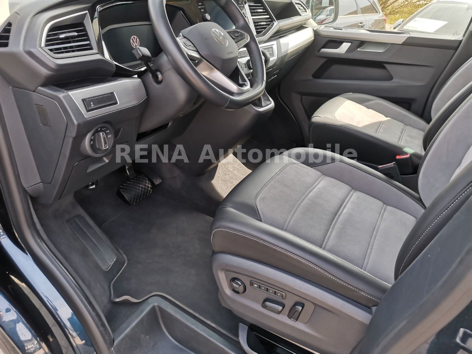 Volkswagen T6 Multivan 4motion - Samsaru's Car Outlet