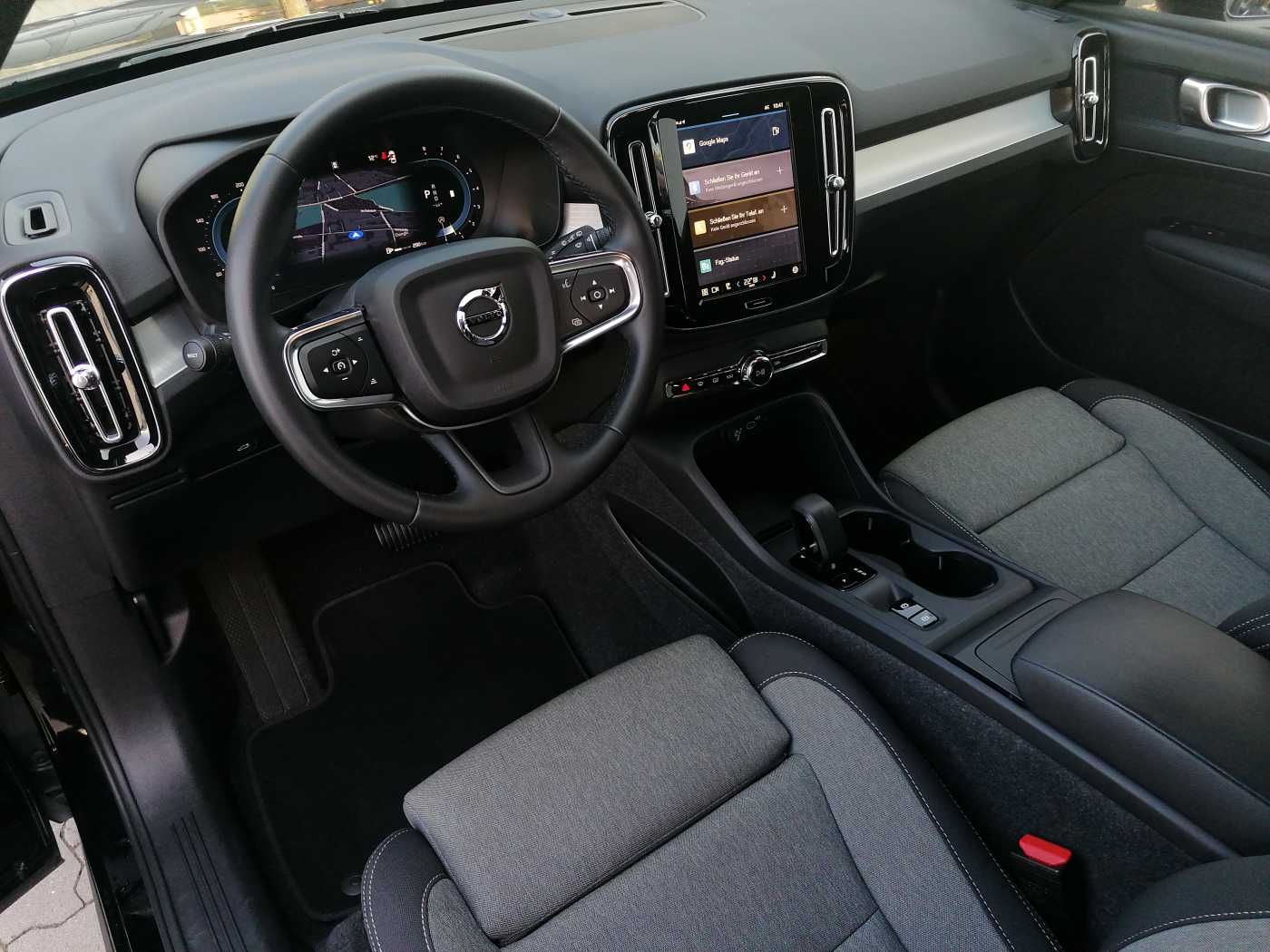 Volvo XC40 B3 2WD Core, AHK uvm.