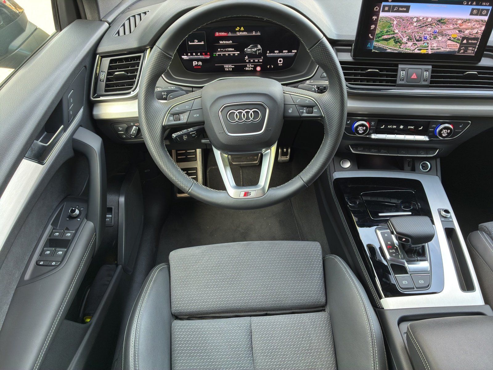 Audi Q5 40 2.0 TDI quattro S-Line AHK, MATRIX, Navi
