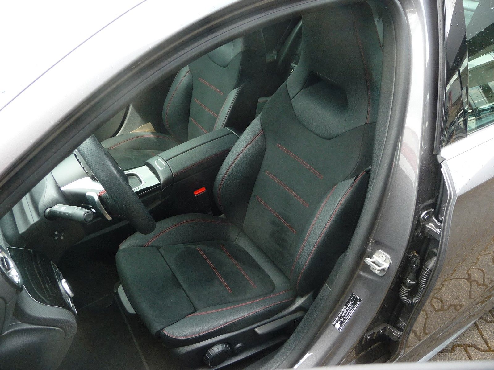 Mercedes-Benz A 180 AMG - Samsaru's Car Outlet