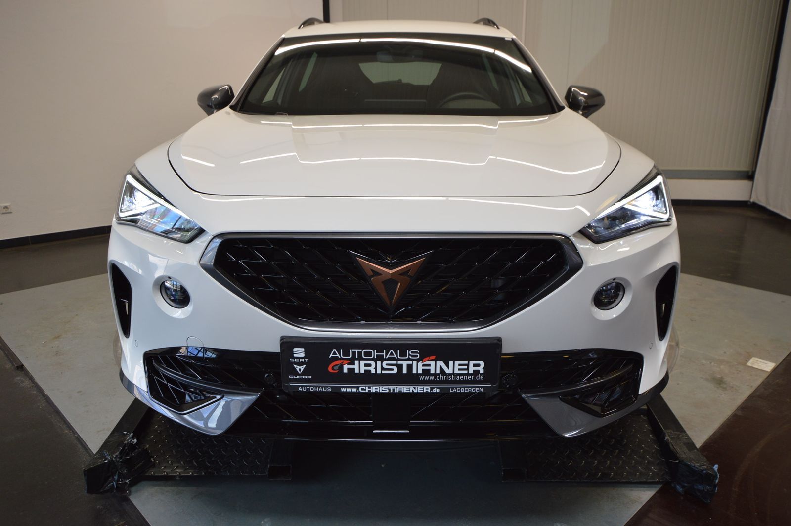 Cupra Formentor VZ 2.0 TSI 4Drive - Samsaru's Car Outlet