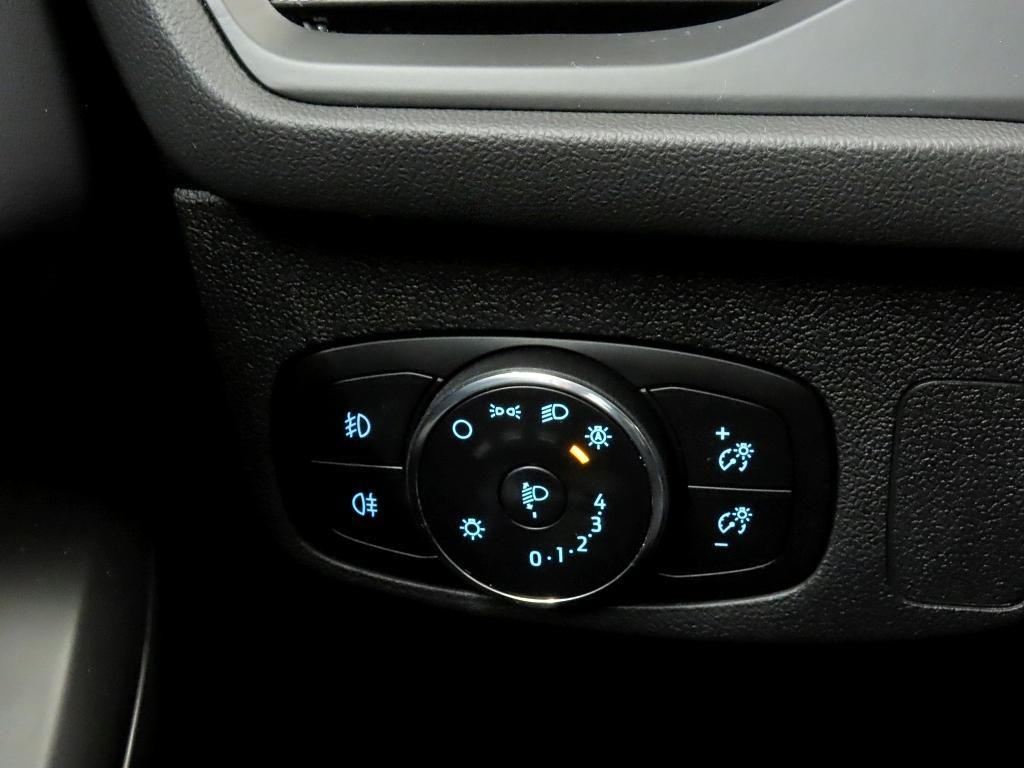 Ford Focus 1.0 M-Hybrid Aut Titanium iACC+LED+Kam+SHZ