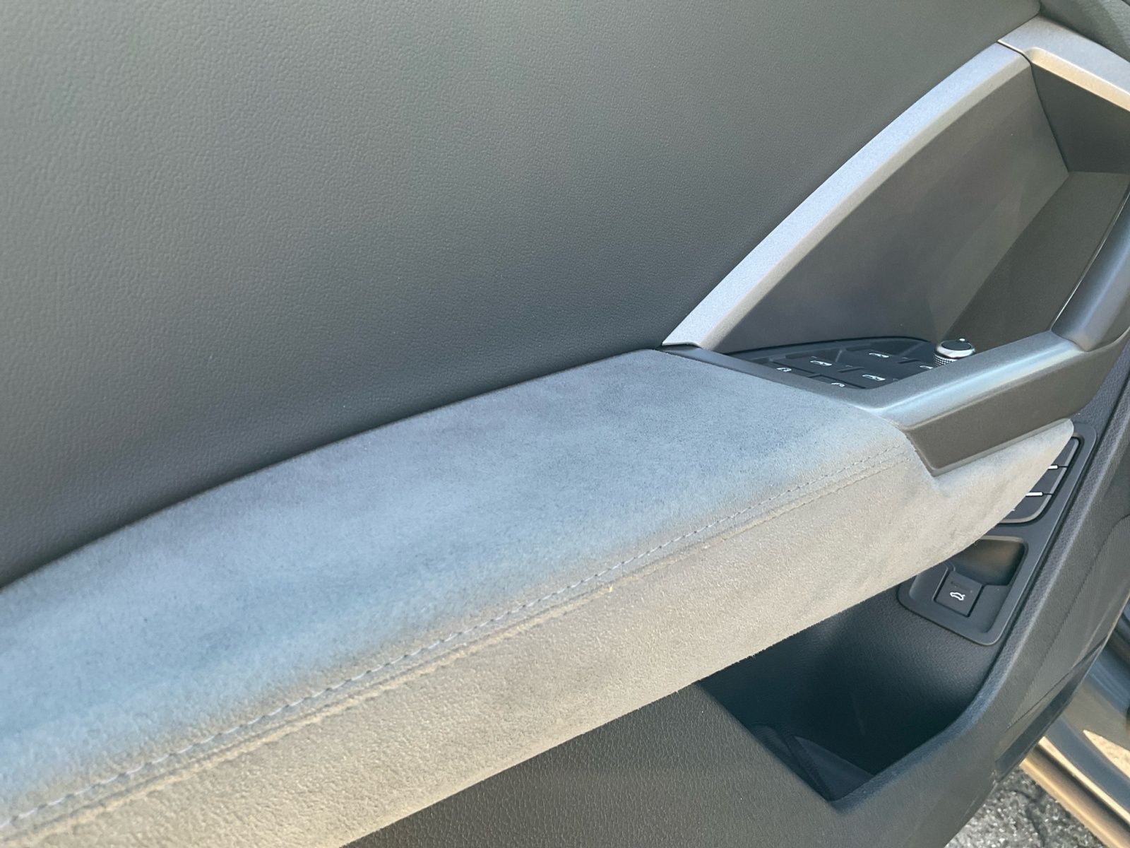 Audi Q3 40 TFSI advanced quattro - Samsaru's Car Outlet