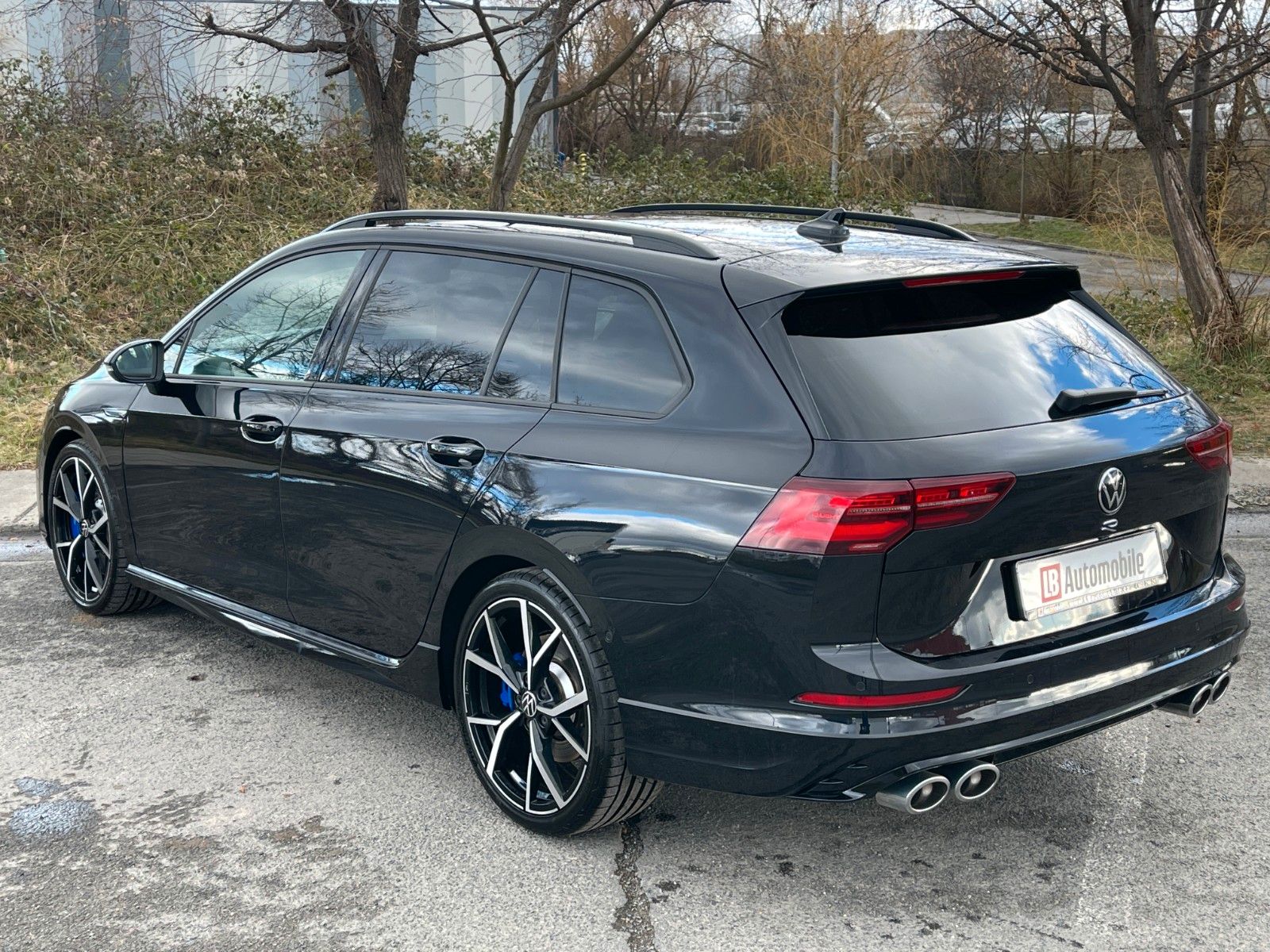 Volkswagen Golf R Variant 2.0TSi 4Motion DSG - Samsaru's Car Outlet