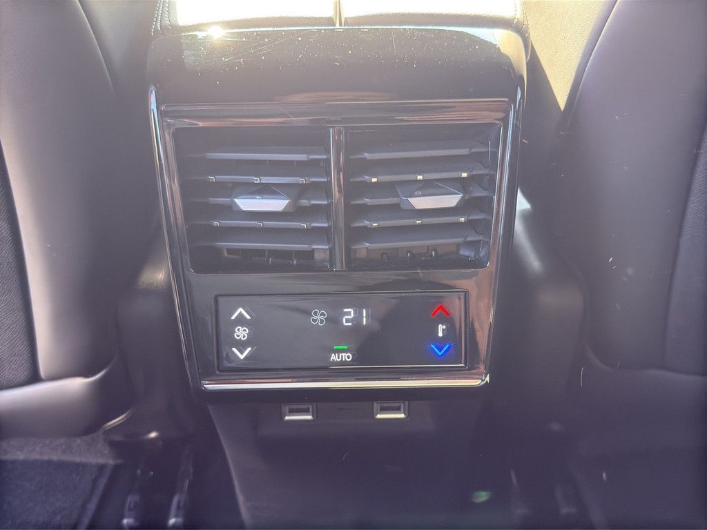 DS Automobiles DS 7 BlueHDI 130 Aut. OPERA LEDER Panoramadach