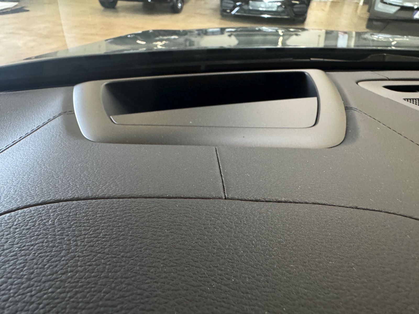 Volvo S60 B5 Ultimate Dark AWD GSD Massage Standheiz.