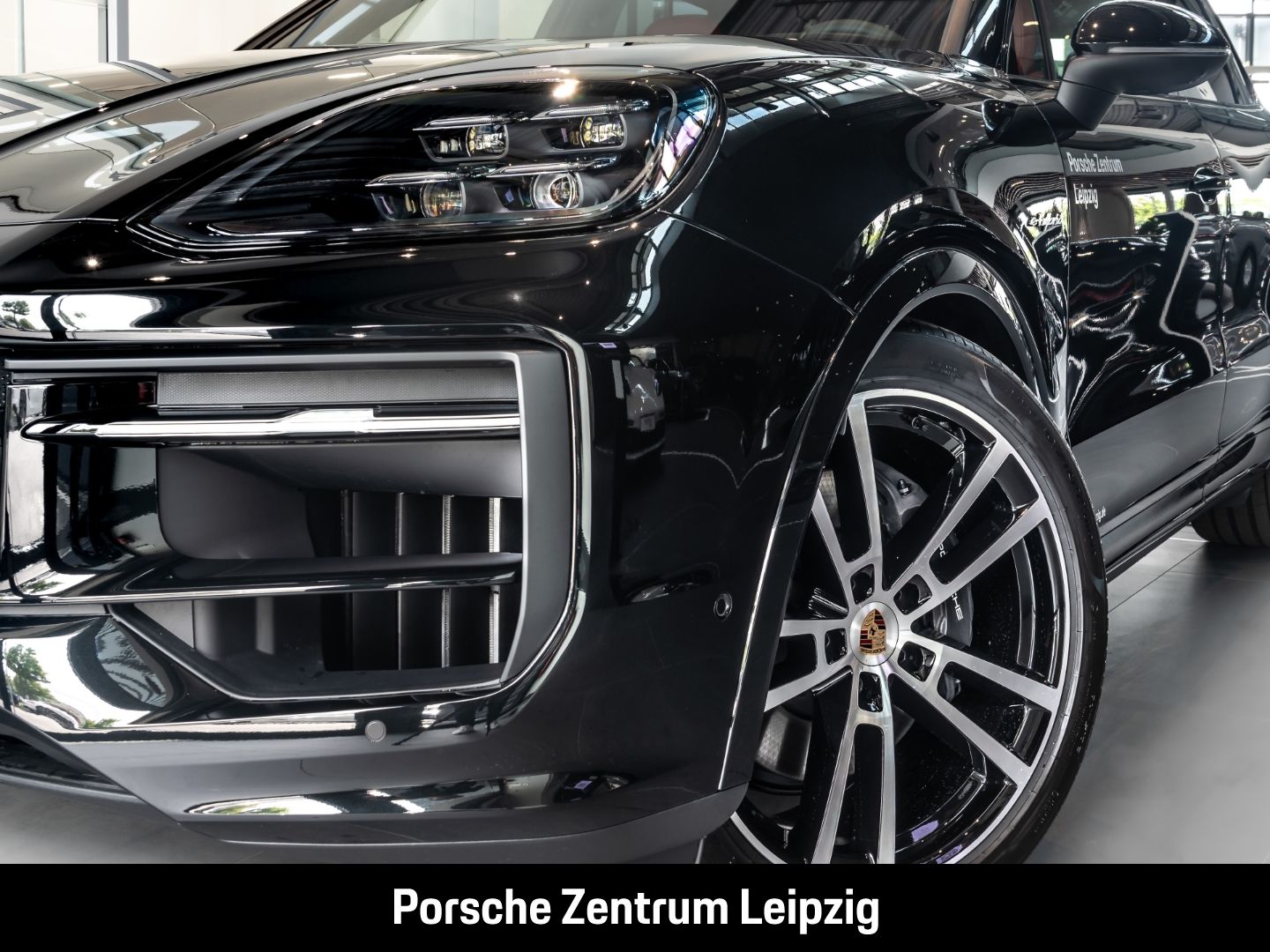 Porsche Cayenne E-Hybrid SportDesign HD-Matrix AHK HeadU