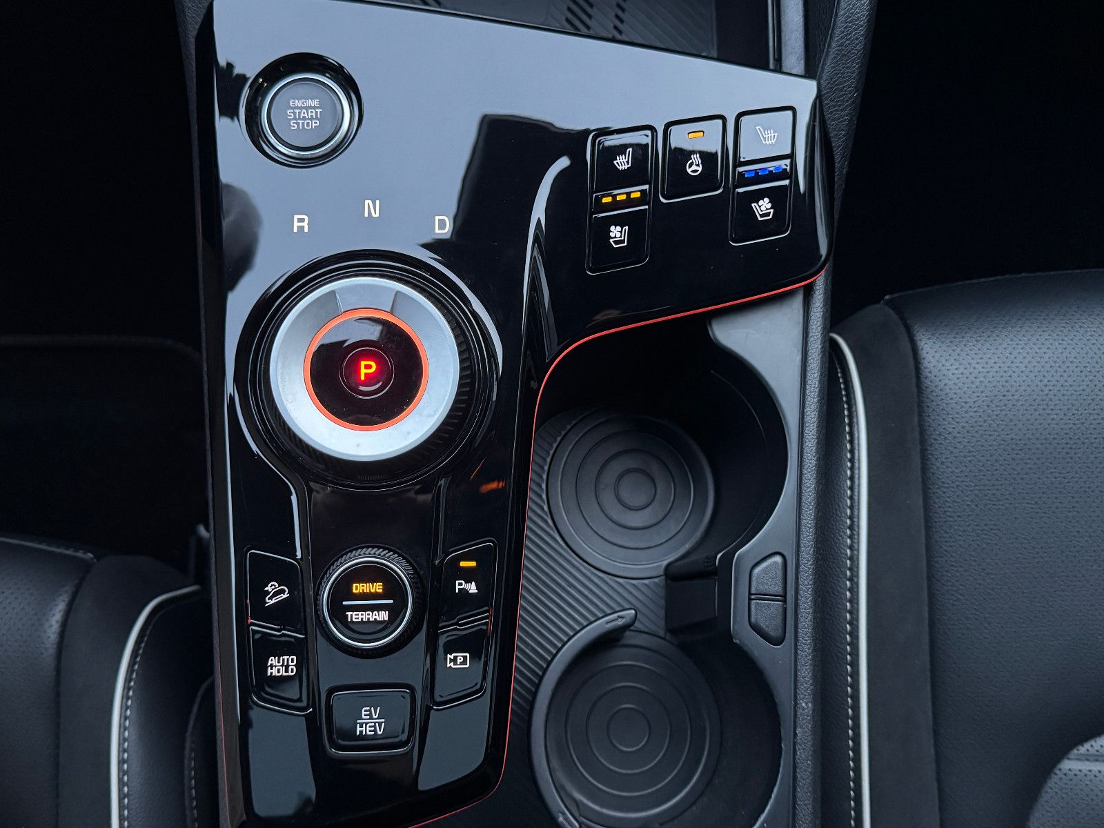 Kia Sportage Plug-in GT-Line Pano 360° H&K AHK