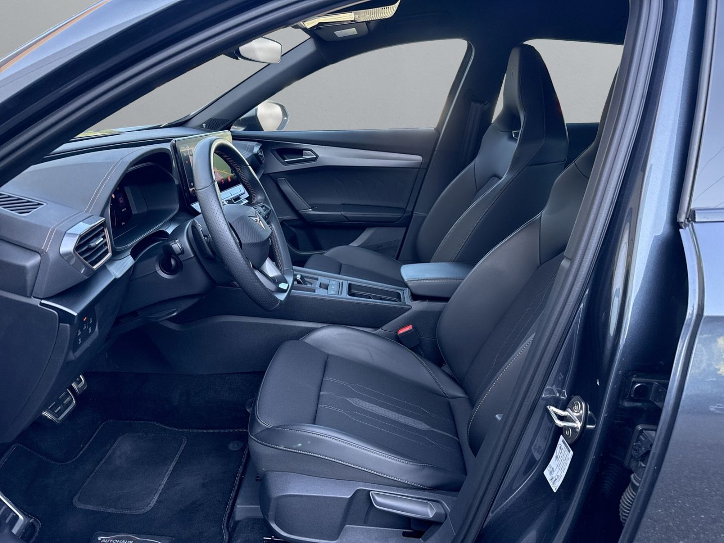 Cupra Formentor VZ 4D 2.0TSI *AHK+NAVI+BEATS+COPPER