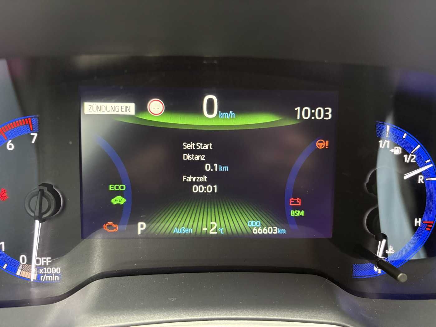 Toyota Corolla Touring Sports Hybrid - Samsaru's Car Outlet