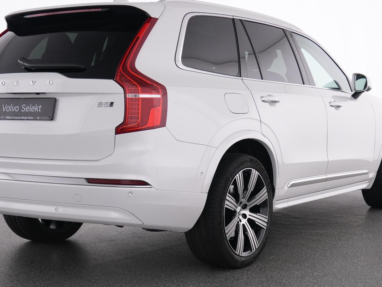 Volvo XC90 B5 AWD ULTIMATE BRIGHT AHK+STANDHZ+LM+